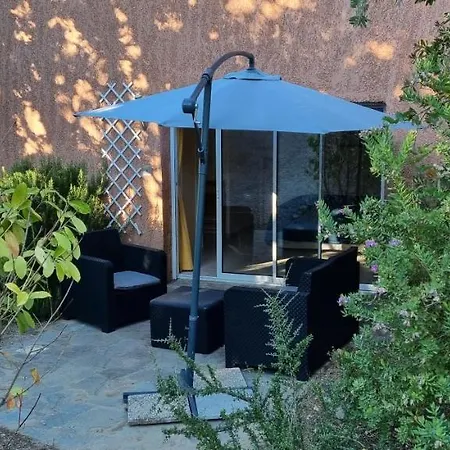 Bed & Breakfast Le Clos Des Milans Rapale