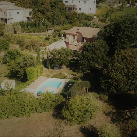 Le Clos Des Milans Bed & Breakfast *