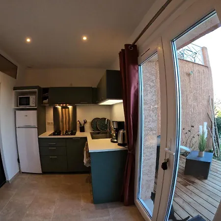 Bed & Breakfast Le Clos Des Milans Rapale